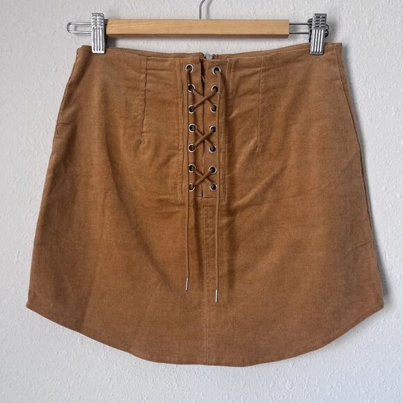 Forver21 Size M high waist curved hem suedette corduroy body con mini skirt - Picture 1 of 6